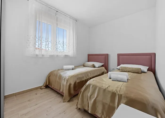 Apartament Lola